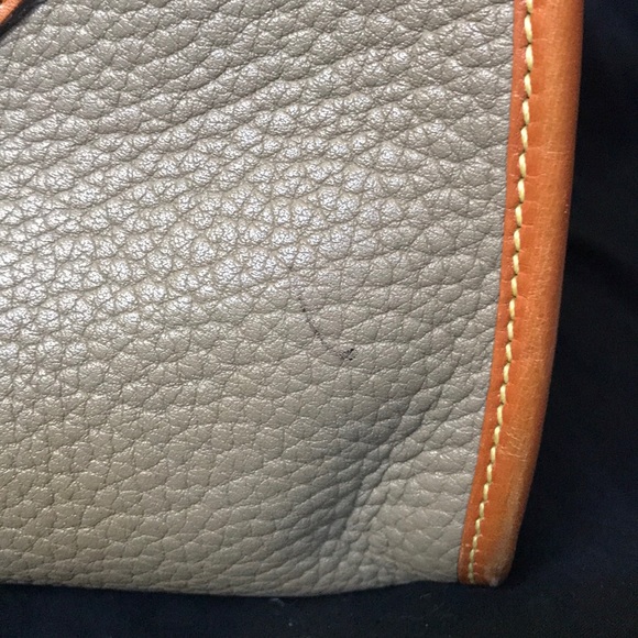 Dooney & Bourke stone and brown leather handbag - Picture 5 of 8